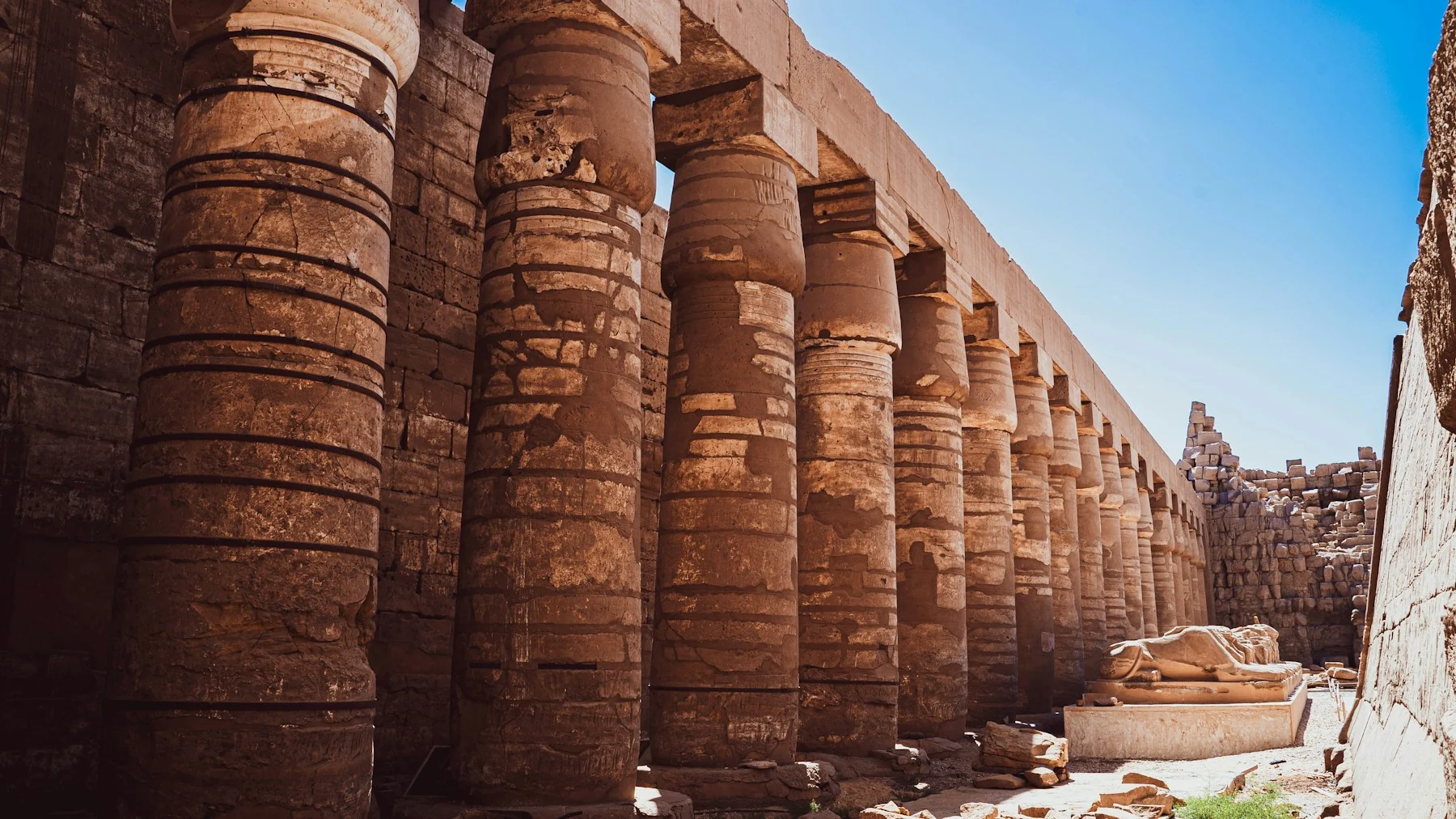 Tempelsäulen von Karnak bei Luxor